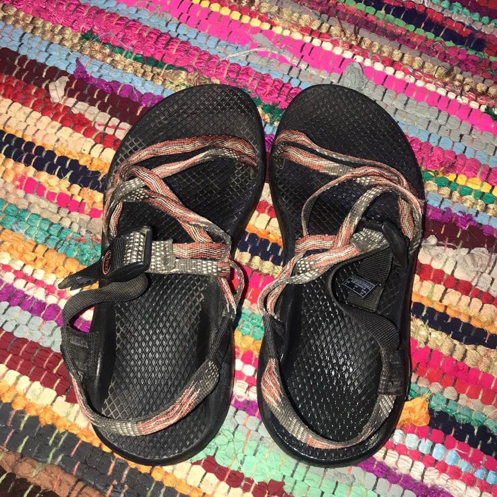 WOMEN’S CHACOS